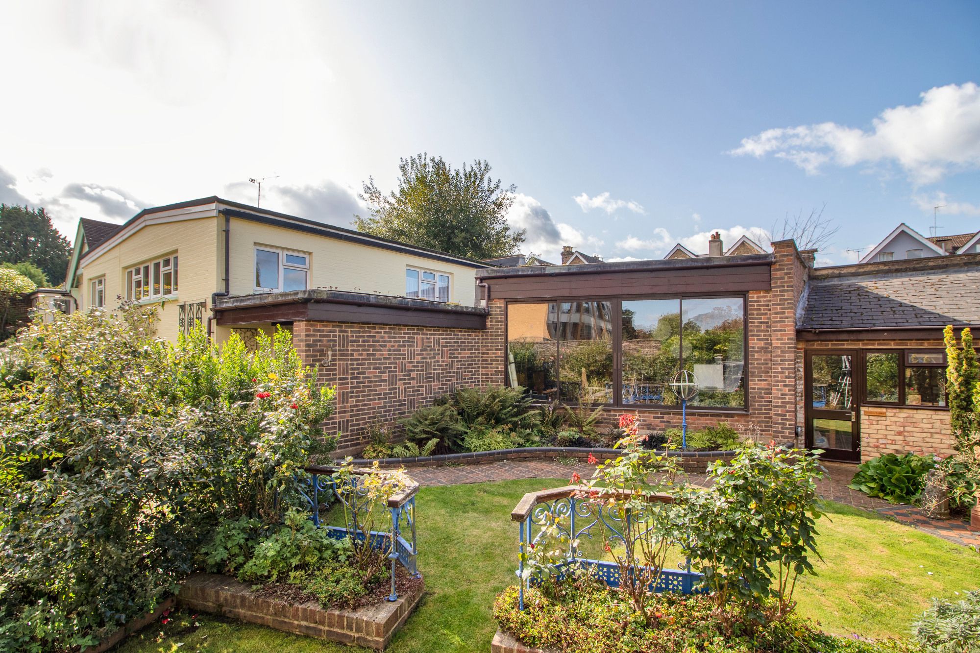 4 bedroom detached house Sold in Sevenoaks - Photograph 12