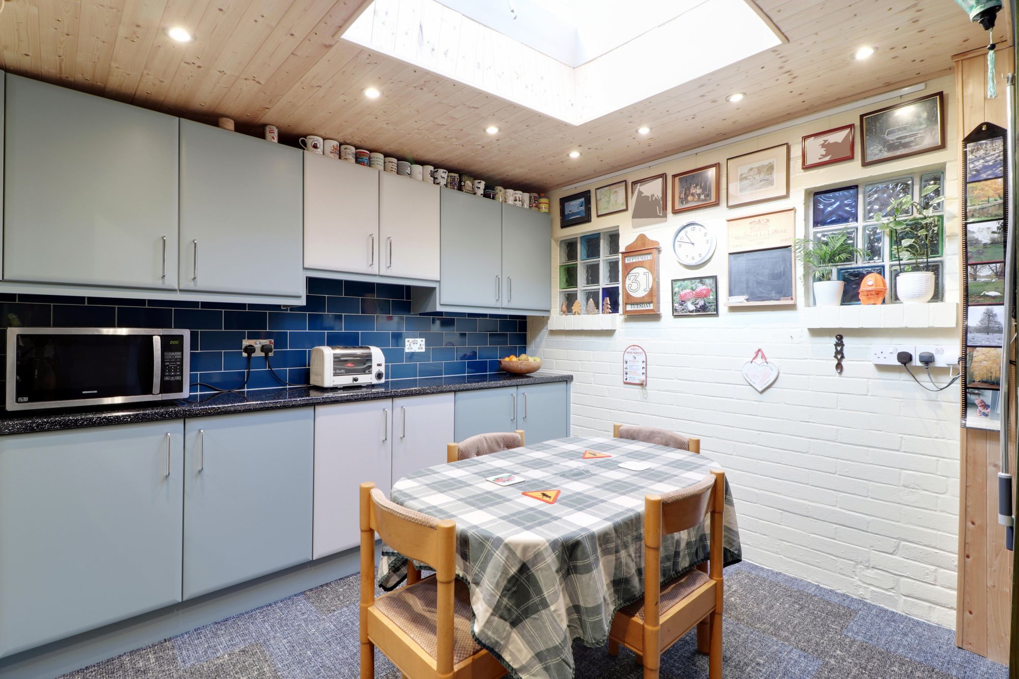 4 bedroom detached house Sold in Sevenoaks - Photograph 7