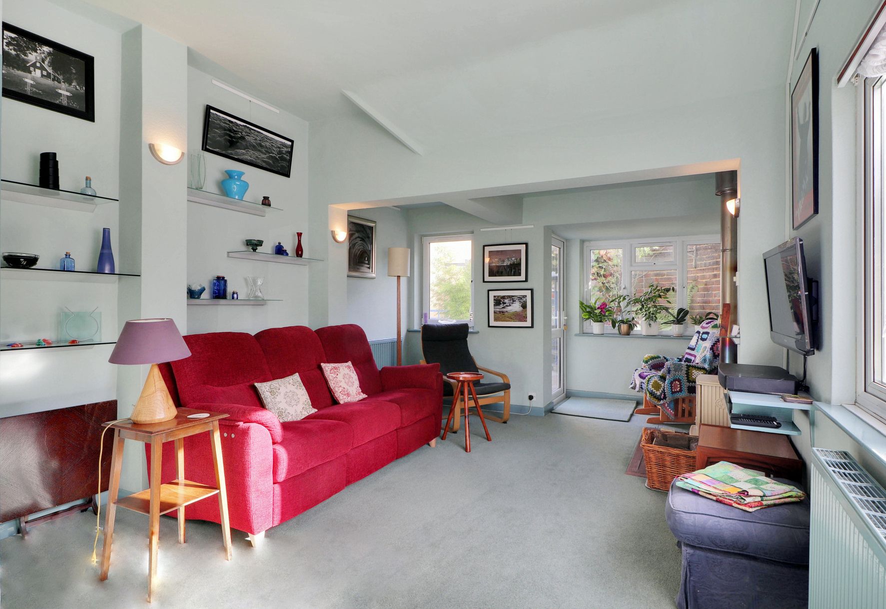 4 bedroom detached house Sold in Sevenoaks - Photograph 4