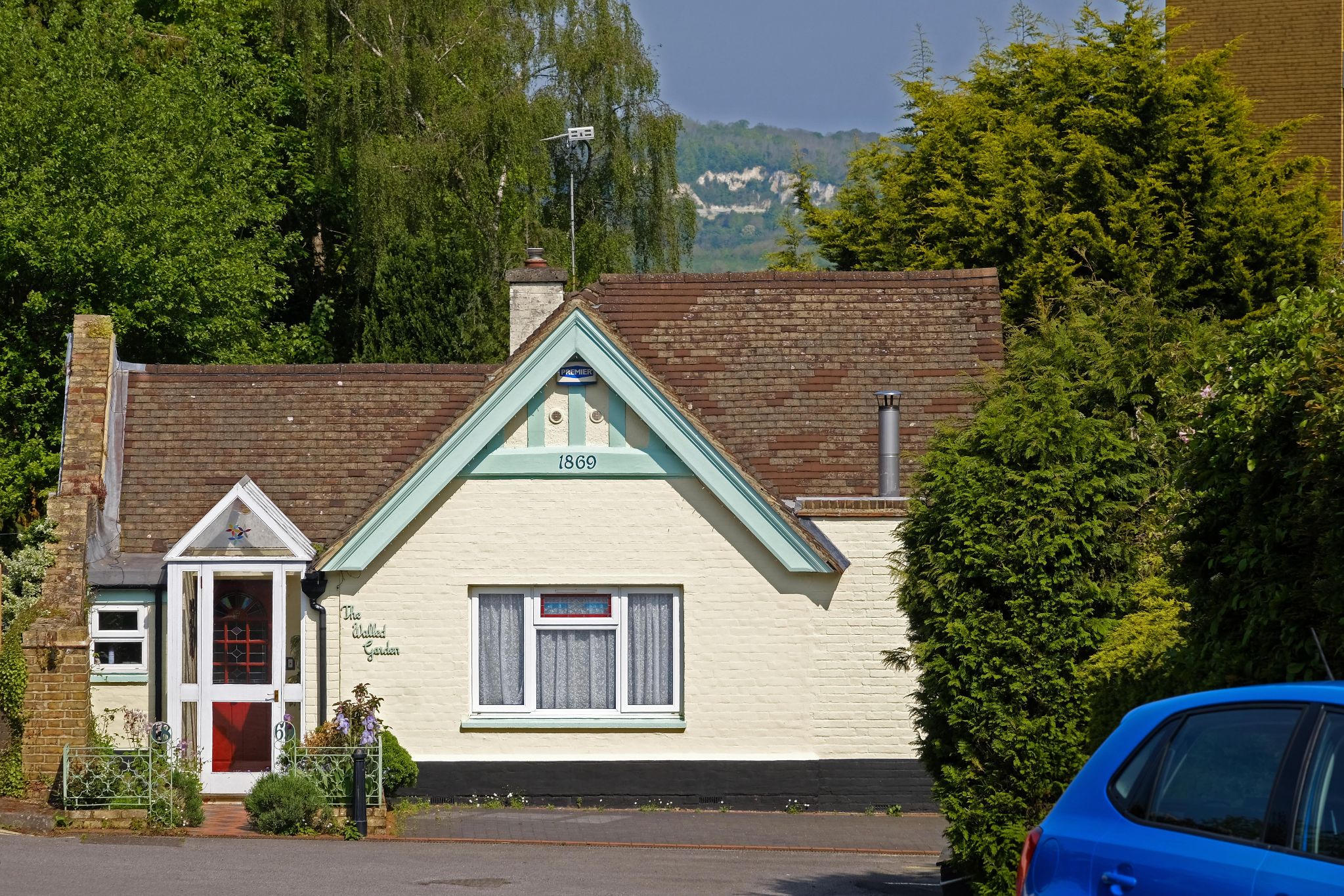 4 bedroom detached house Sold in Sevenoaks - Photograph 16