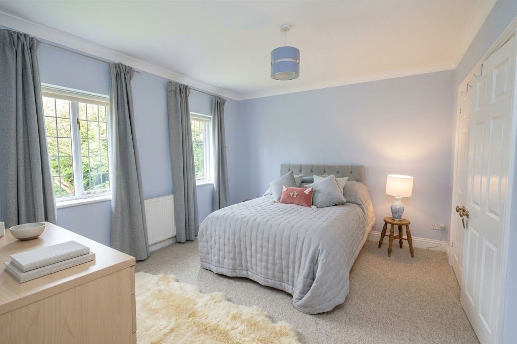 5 bedroom detached house For Sale in Sevenoaks - Photograph 7