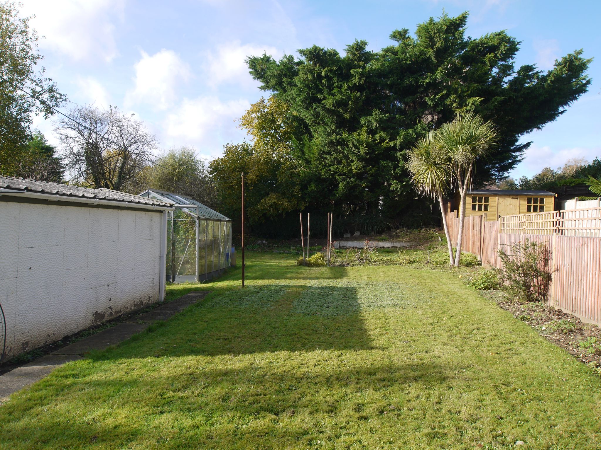 2 bedroom semi-detached house Sold in Sevenoaks - Photograph 2