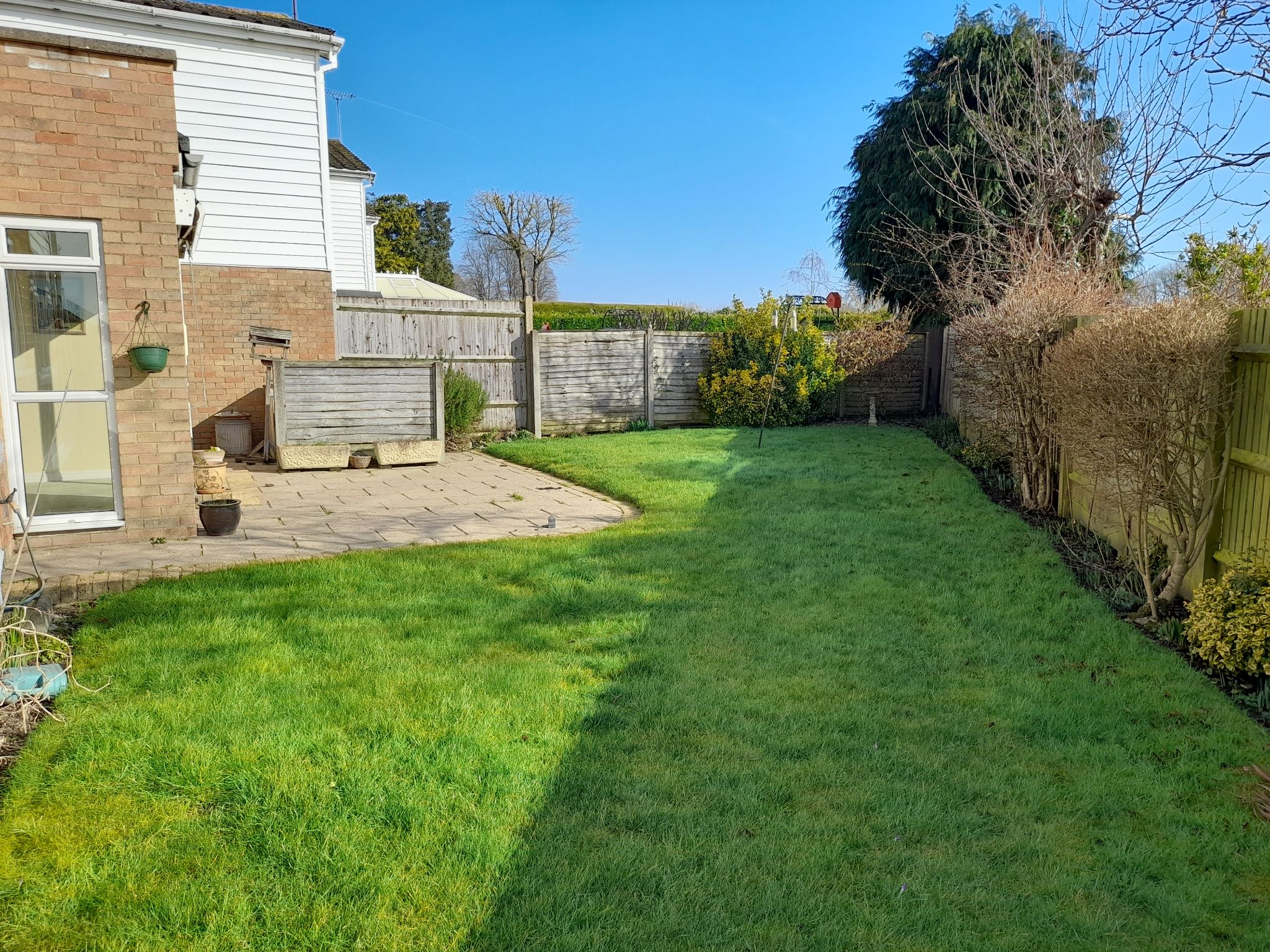4 bedroom link detached house Sold in Sevenoaks - Photograph 14