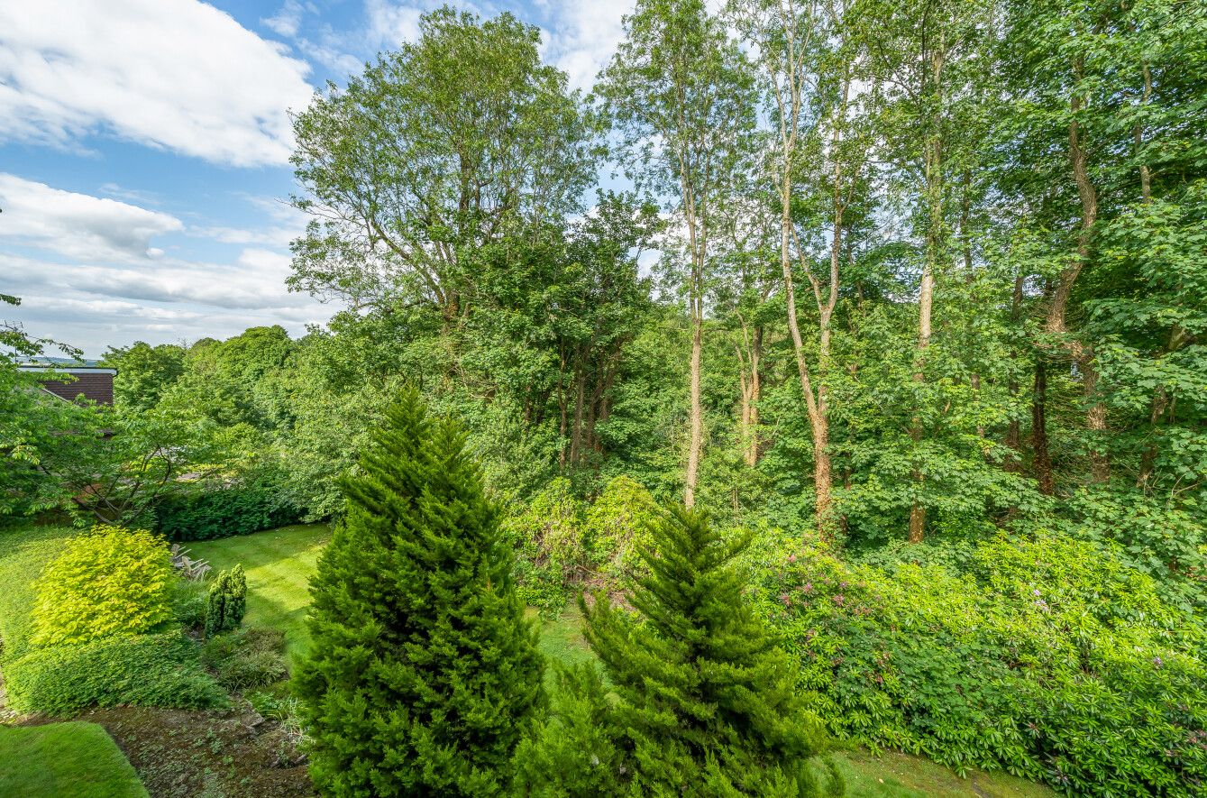 2 bedroom apartment Sold in Sevenoaks - Photograph 8