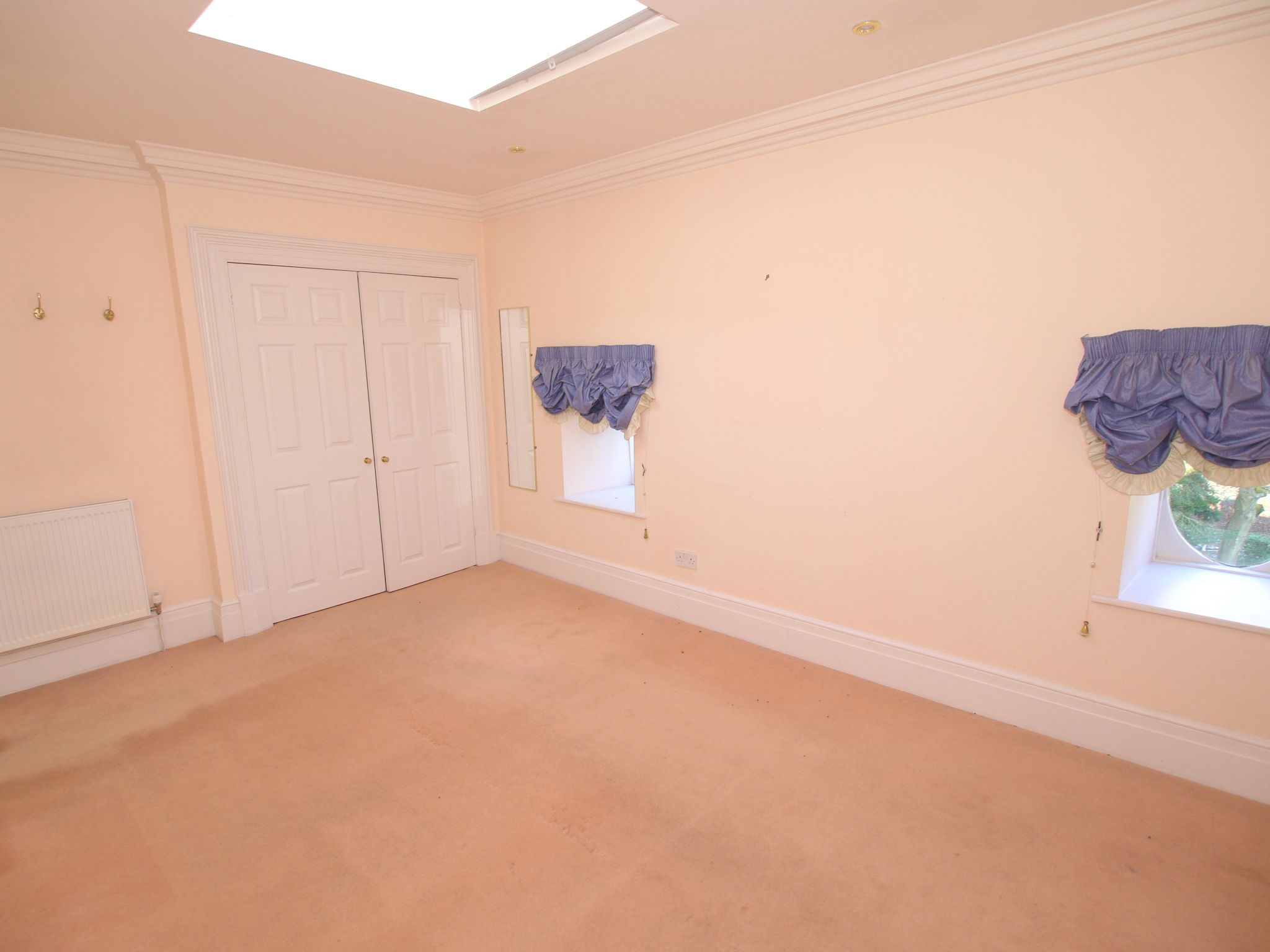 3 bedroom apartment Sold in Sevenoaks - Photograph 8