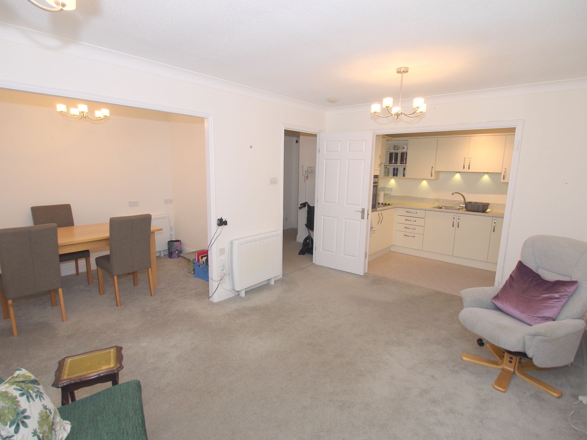 1 bedroom apartment For Sale in Sevenoaks - Photograph 6