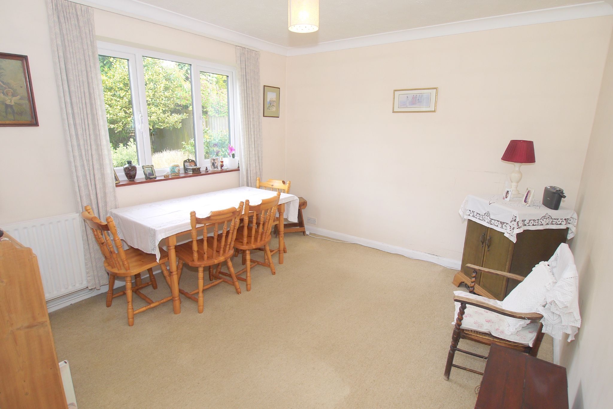 4 bedroom detached house Sold in Sevenoaks - Photograph 9