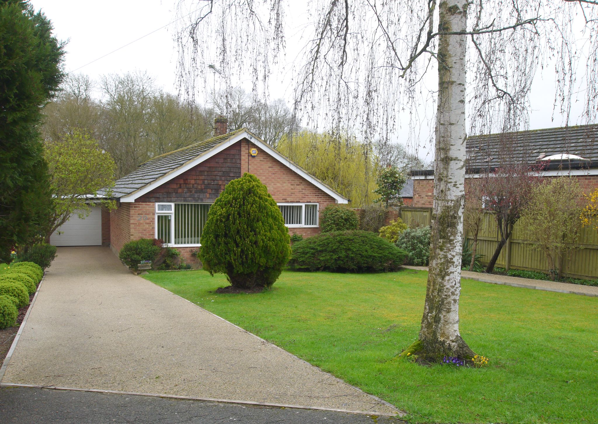 3 bedroom detached bungalow Sold in Sevenoaks - Photograph 1