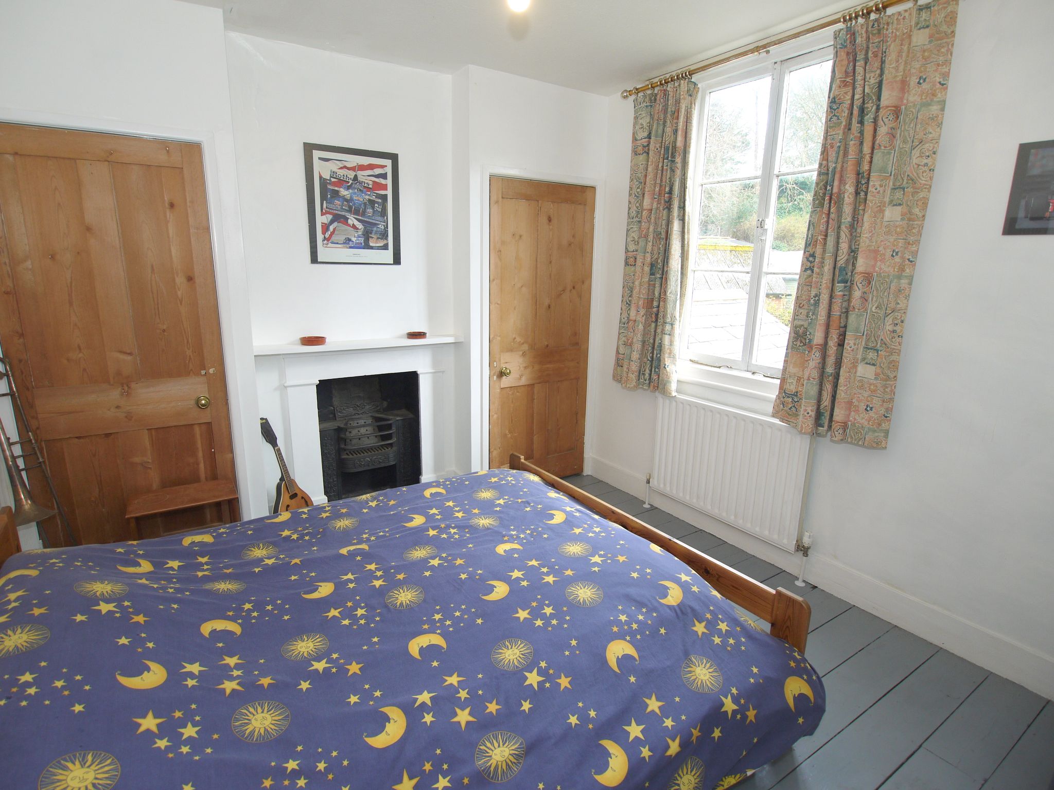 2 bedroom end terraced house Sold in Sevenoaks - Photograph 1