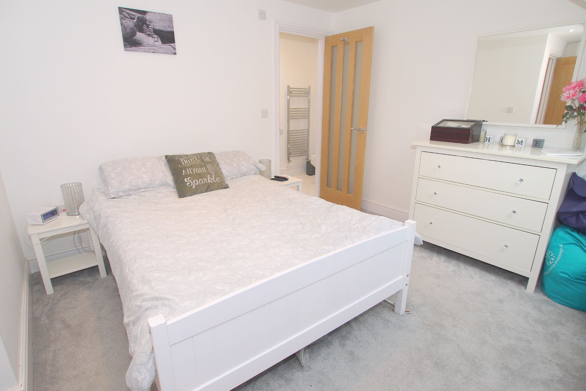 5 bedroom detached house Sold in Sevenoaks - Photograph 9