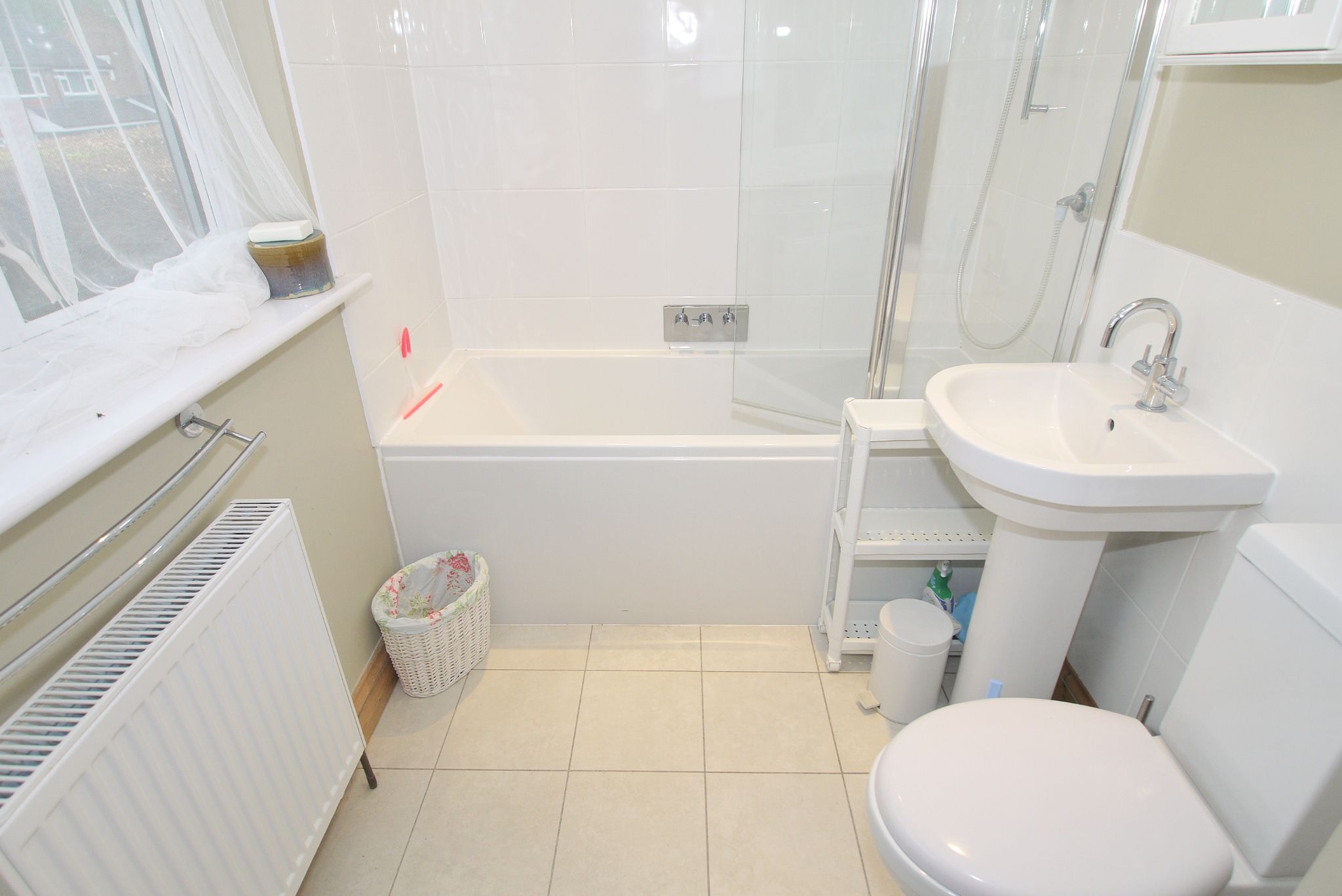 4 bedroom semi-detached house Sold in Sevenoaks - Photograph 2