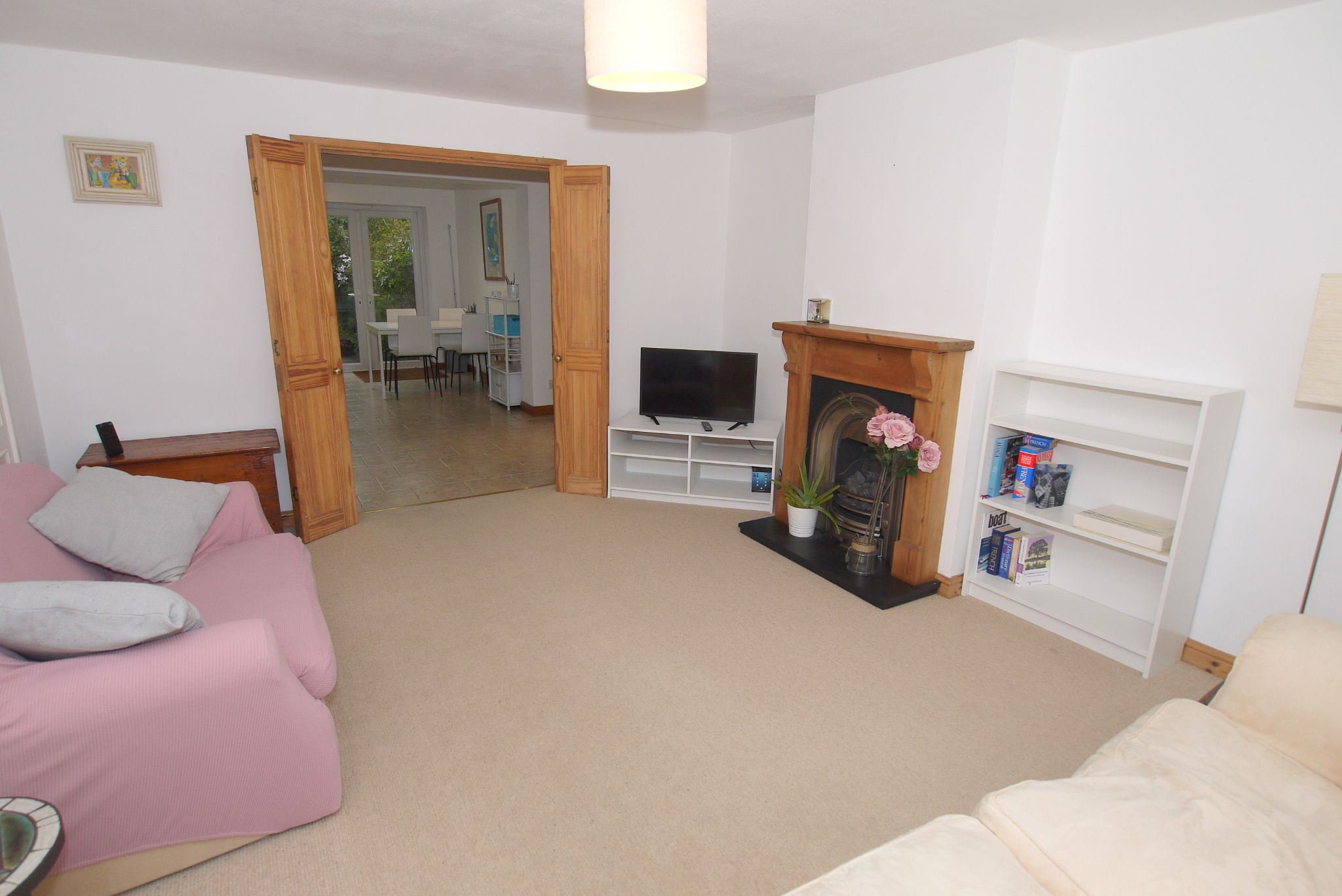 4 bedroom semi-detached house Sold in Sevenoaks - Photograph 9