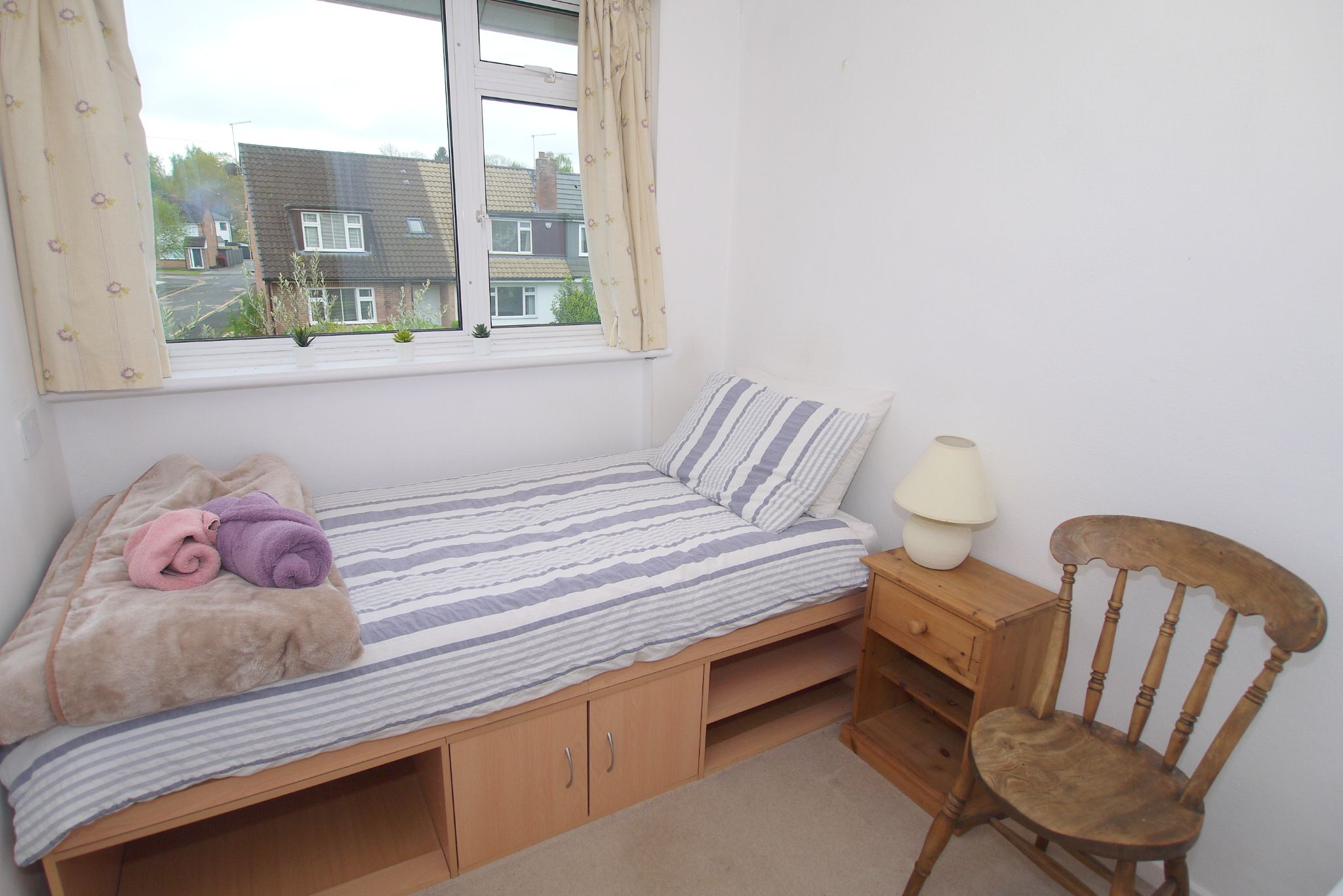 4 bedroom semi-detached house Sold in Sevenoaks - Photograph 7