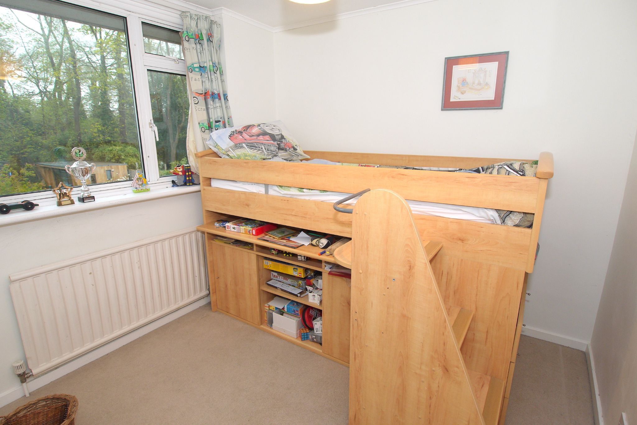 4 bedroom semi-detached house Sold in Sevenoaks - Photograph 4
