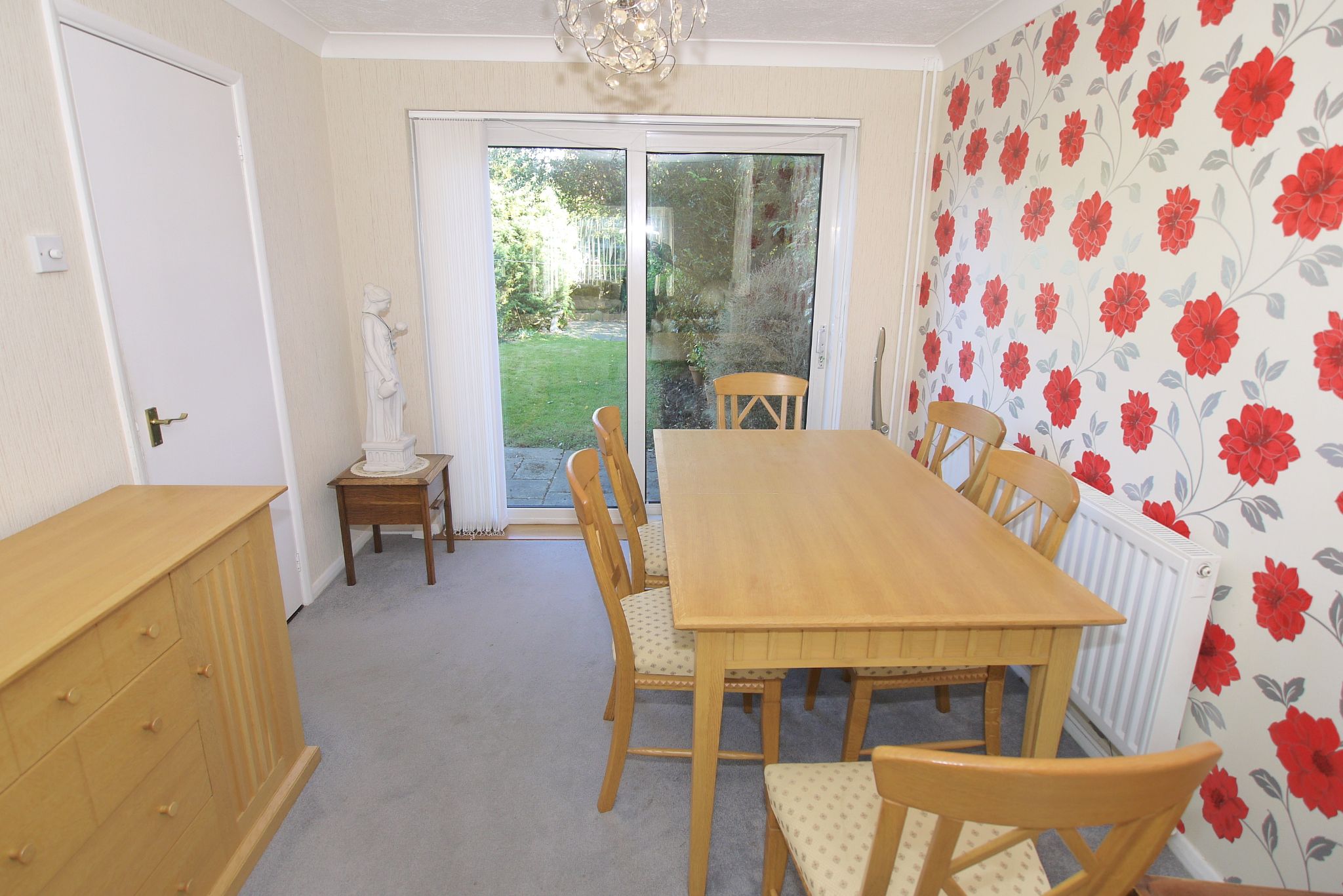 3 bedroom semi-detached house Sold in Sevenoaks - Photograph 6