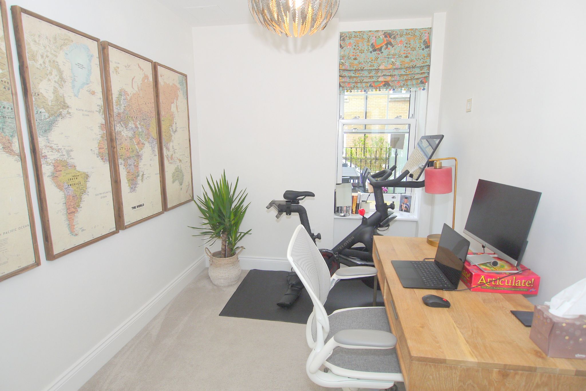 2 bedroom apartment Sold in Sevenoaks - Photograph 3