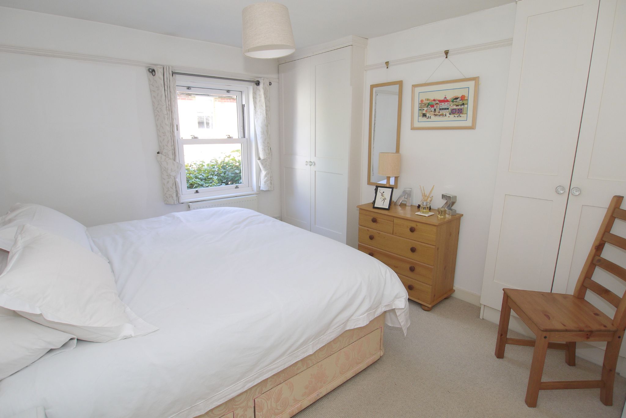 1 bedroom mid terraced house Sold in Sevenoaks - Photograph 3