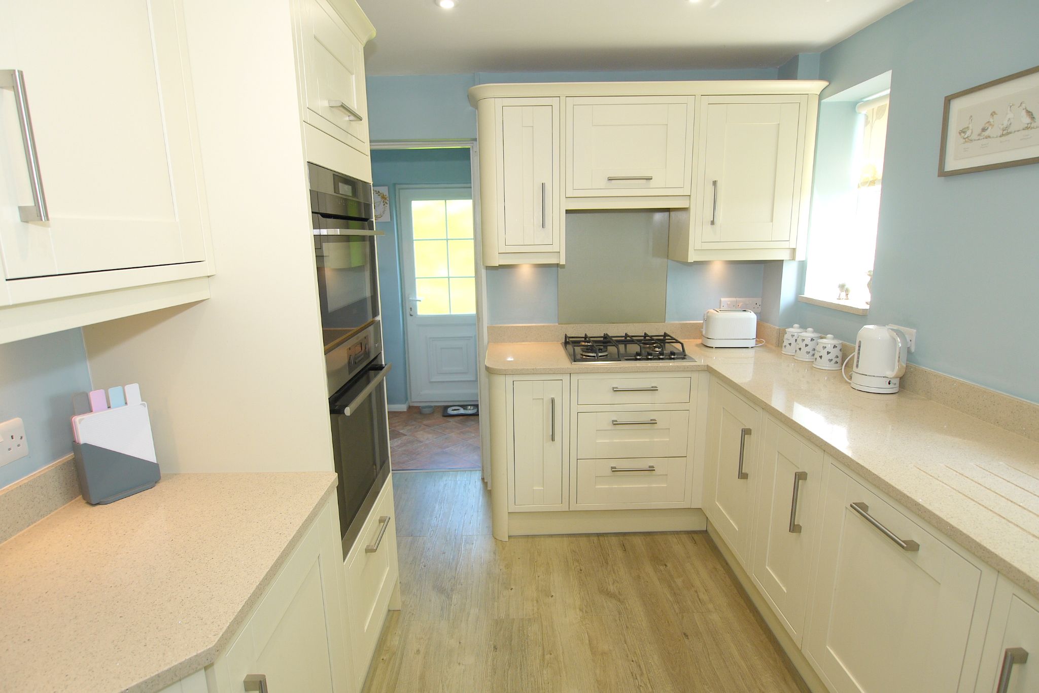 4 bedroom semi-detached house Sold in Otford - Photograph 2