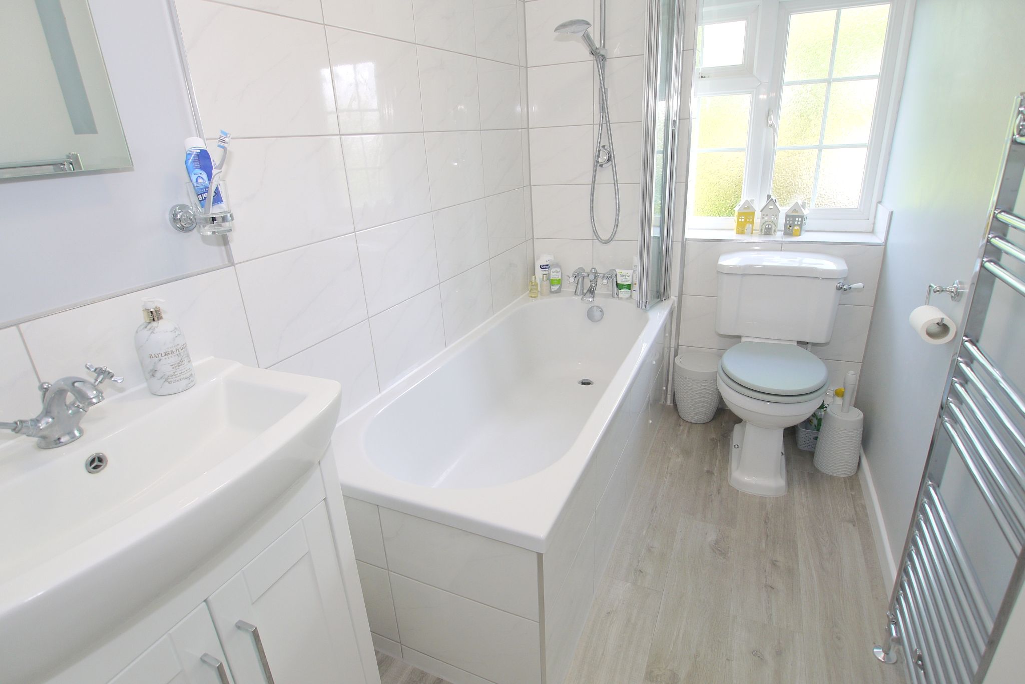 4 bedroom semi-detached house Sold in Otford - Photograph 7