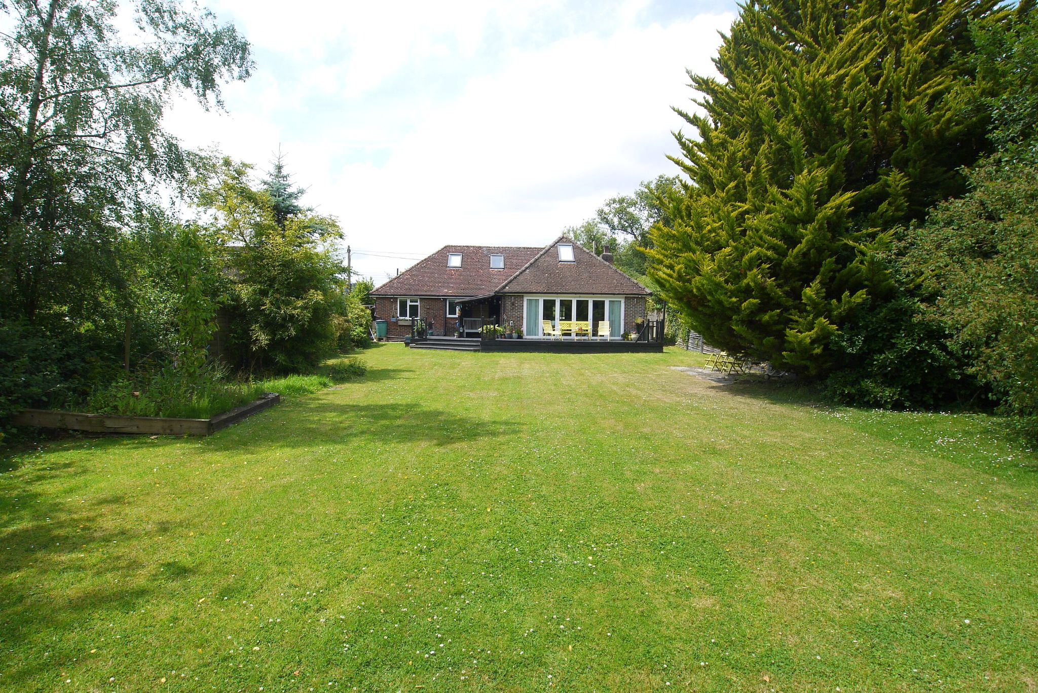 5 bedroom detached house SSTC in Weald - Photograph 4
