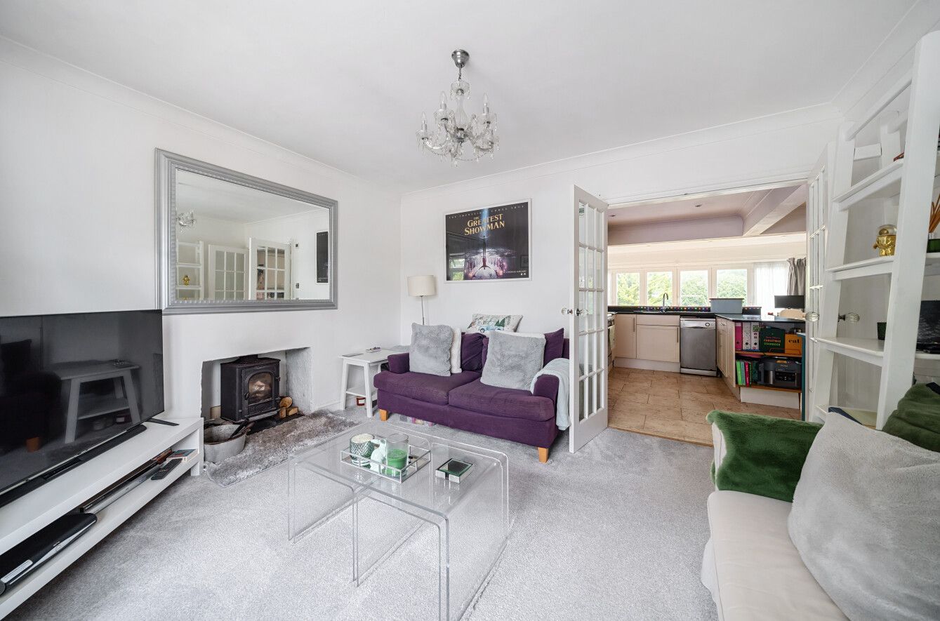 5 bedroom detached house SSTC in Weald - Photograph 7