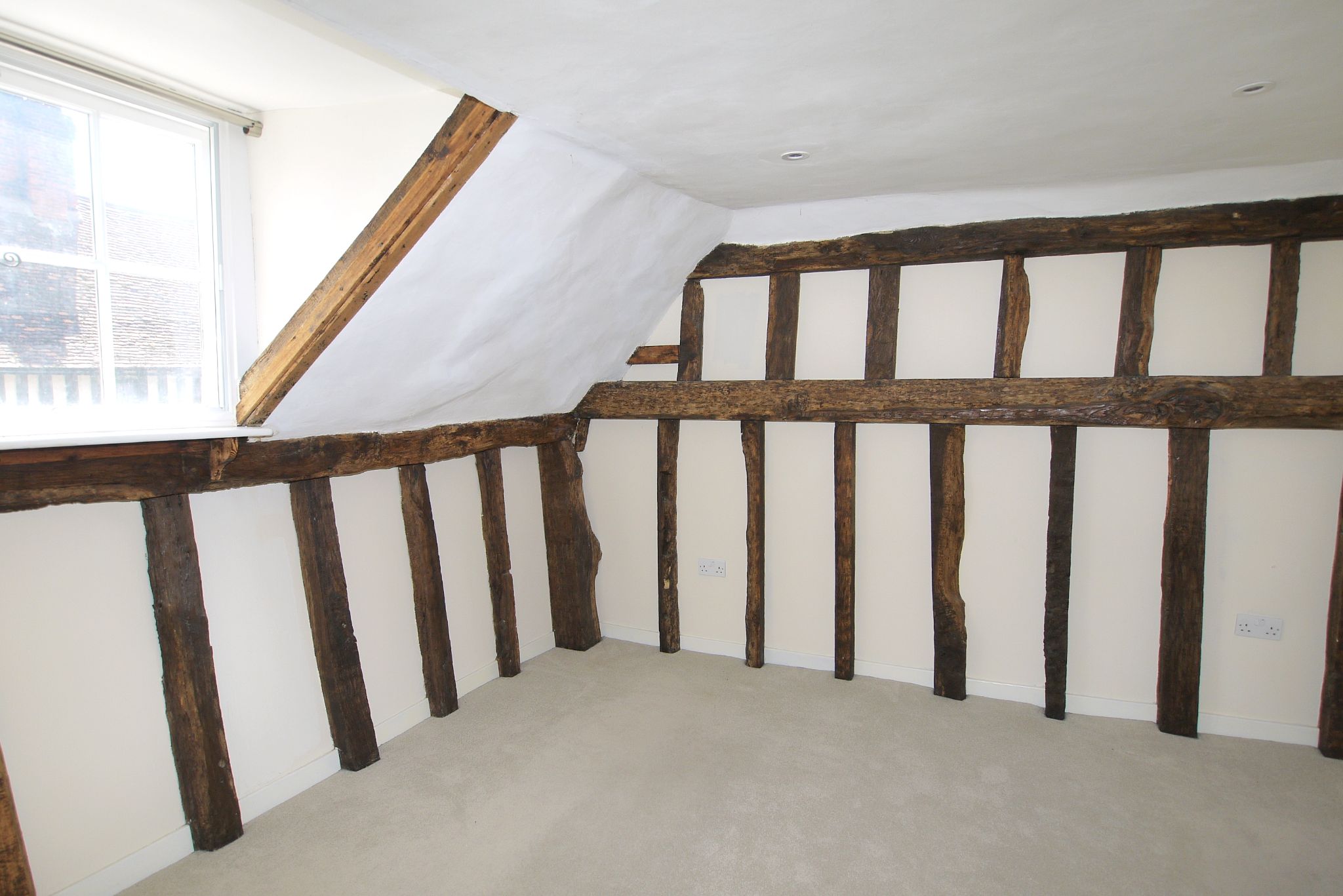 3 bedroom semi-detached house Sold in Sevenoaks - Photograph 7