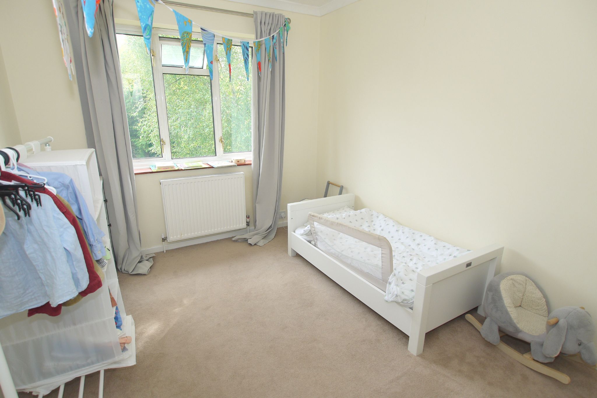 3 bedroom detached house Sold in Sevenoaks - Photograph 8