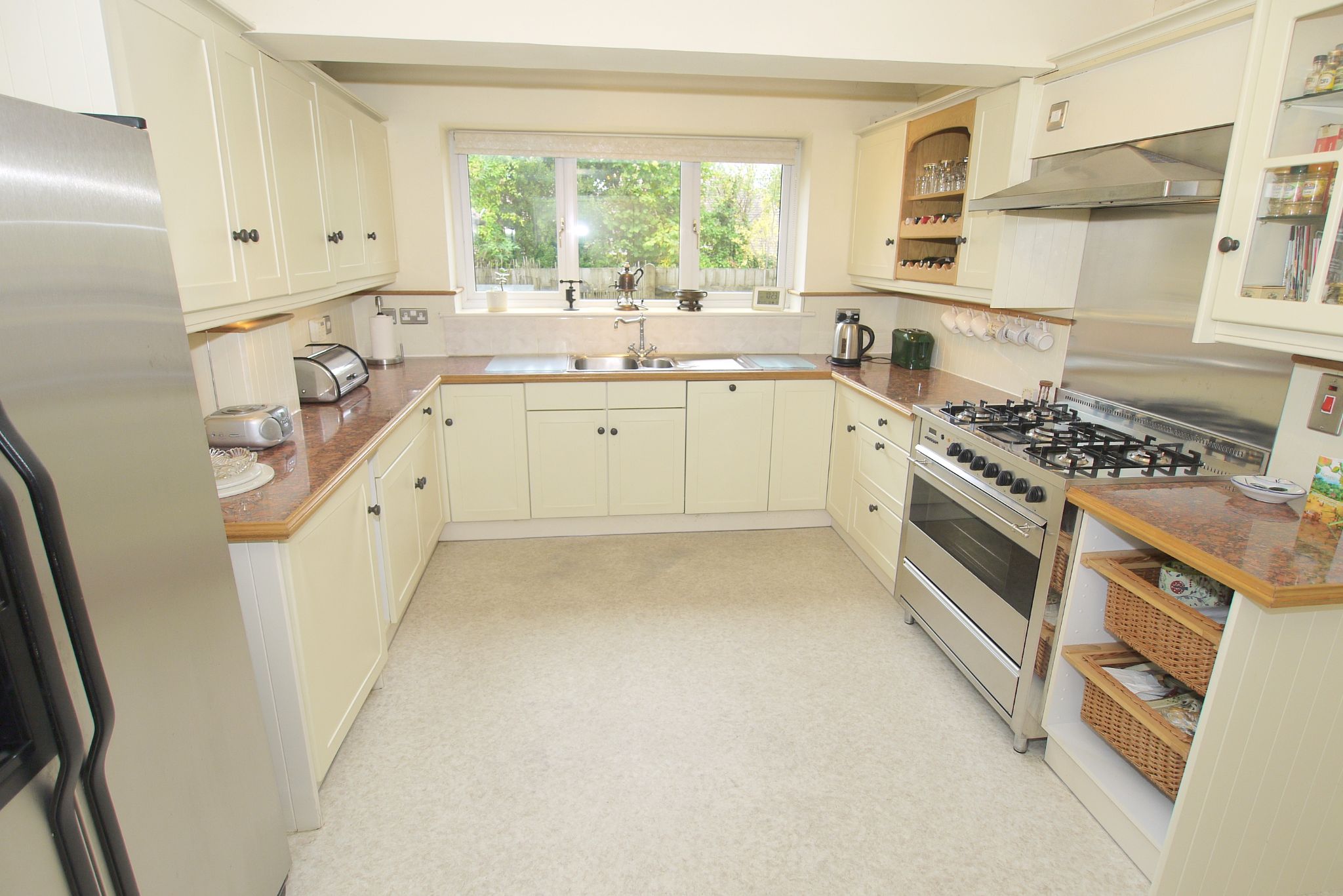 3 bedroom apartment Sold in Otford - Photograph 13