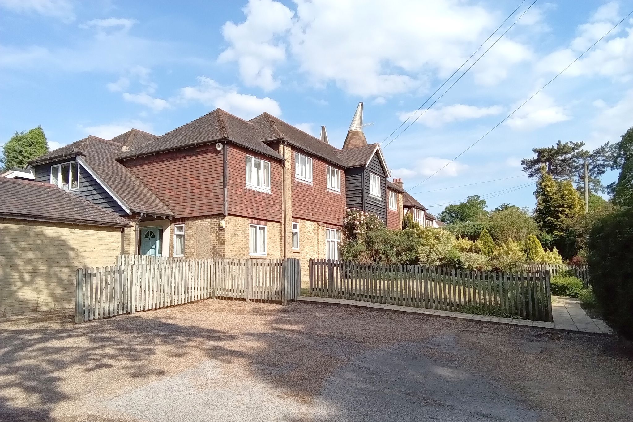 3 bedroom apartment Sold in Otford - Photograph 1