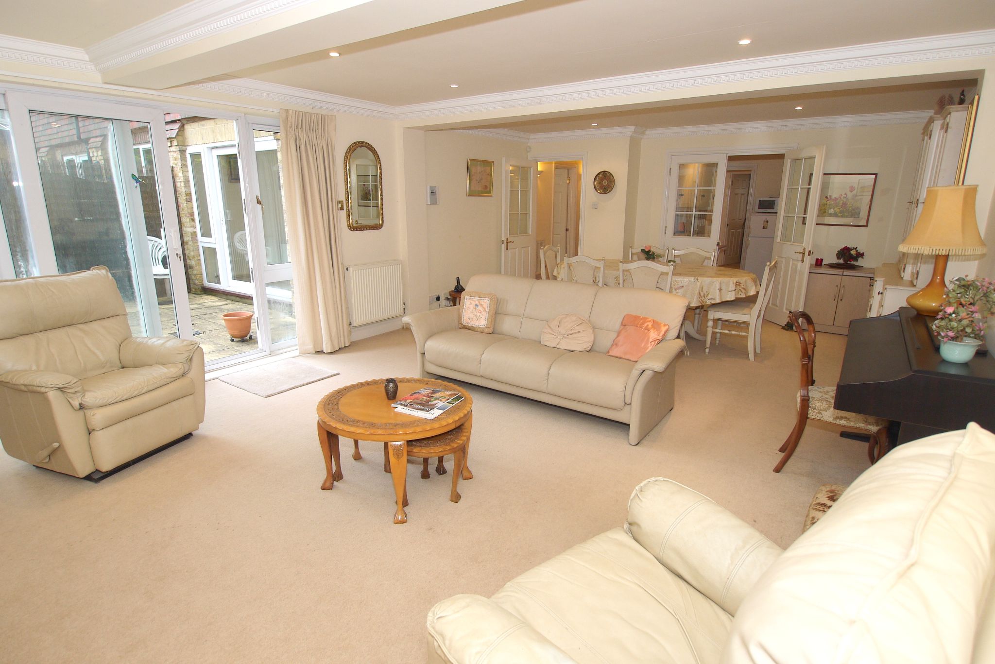 3 bedroom apartment Sold in Otford - Photograph 5