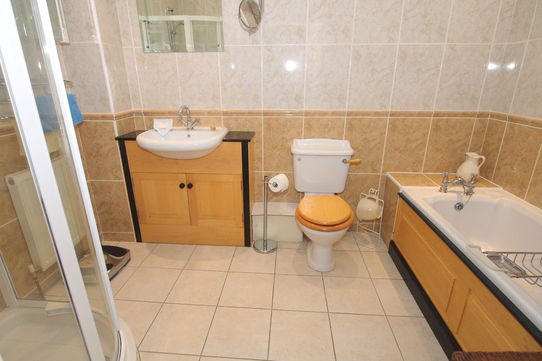 3 bedroom apartment Sold in Otford - Photograph 8