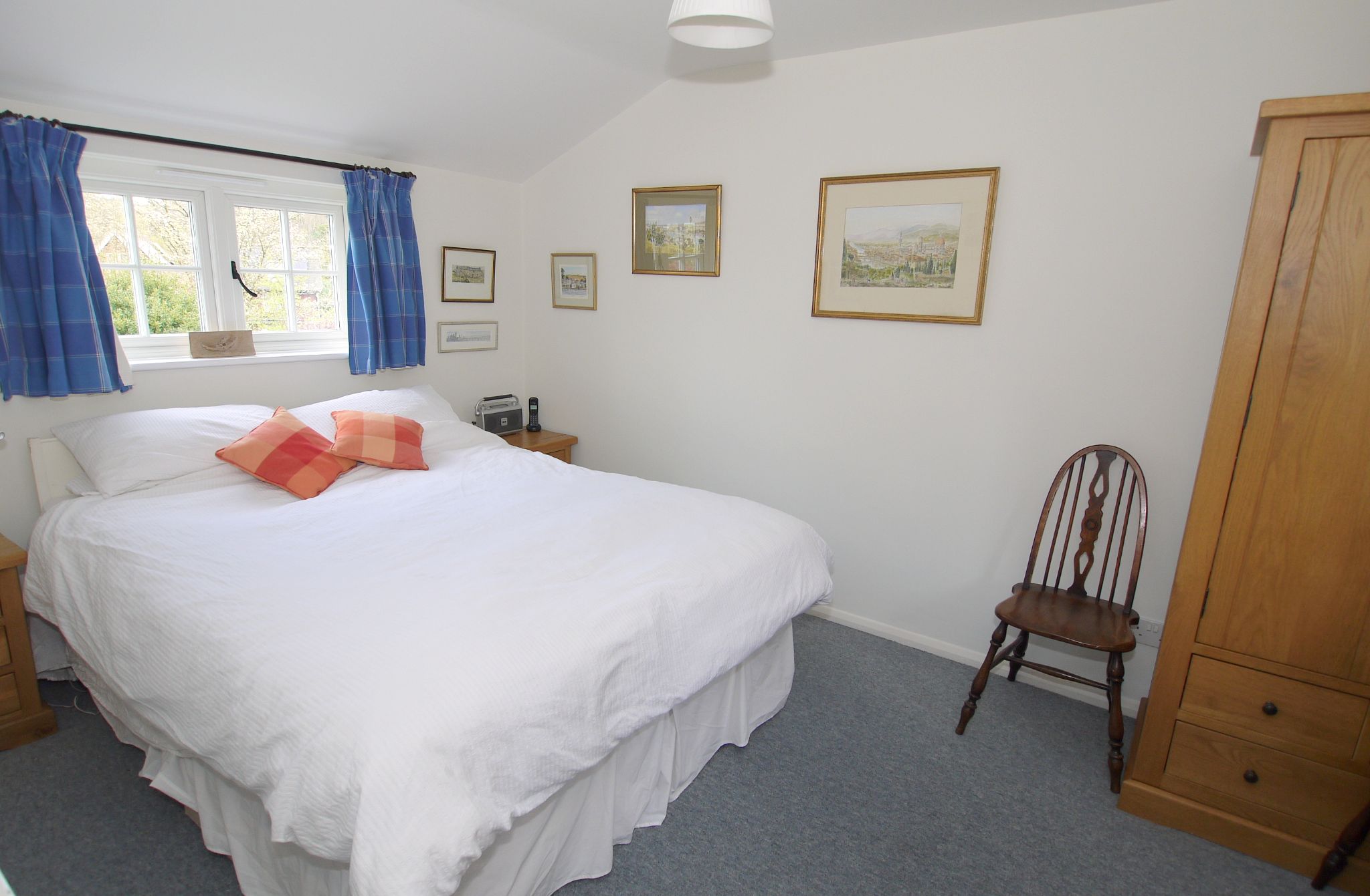 4 bedroom semi-detached house For Sale in Sevenoaks - Photograph 6