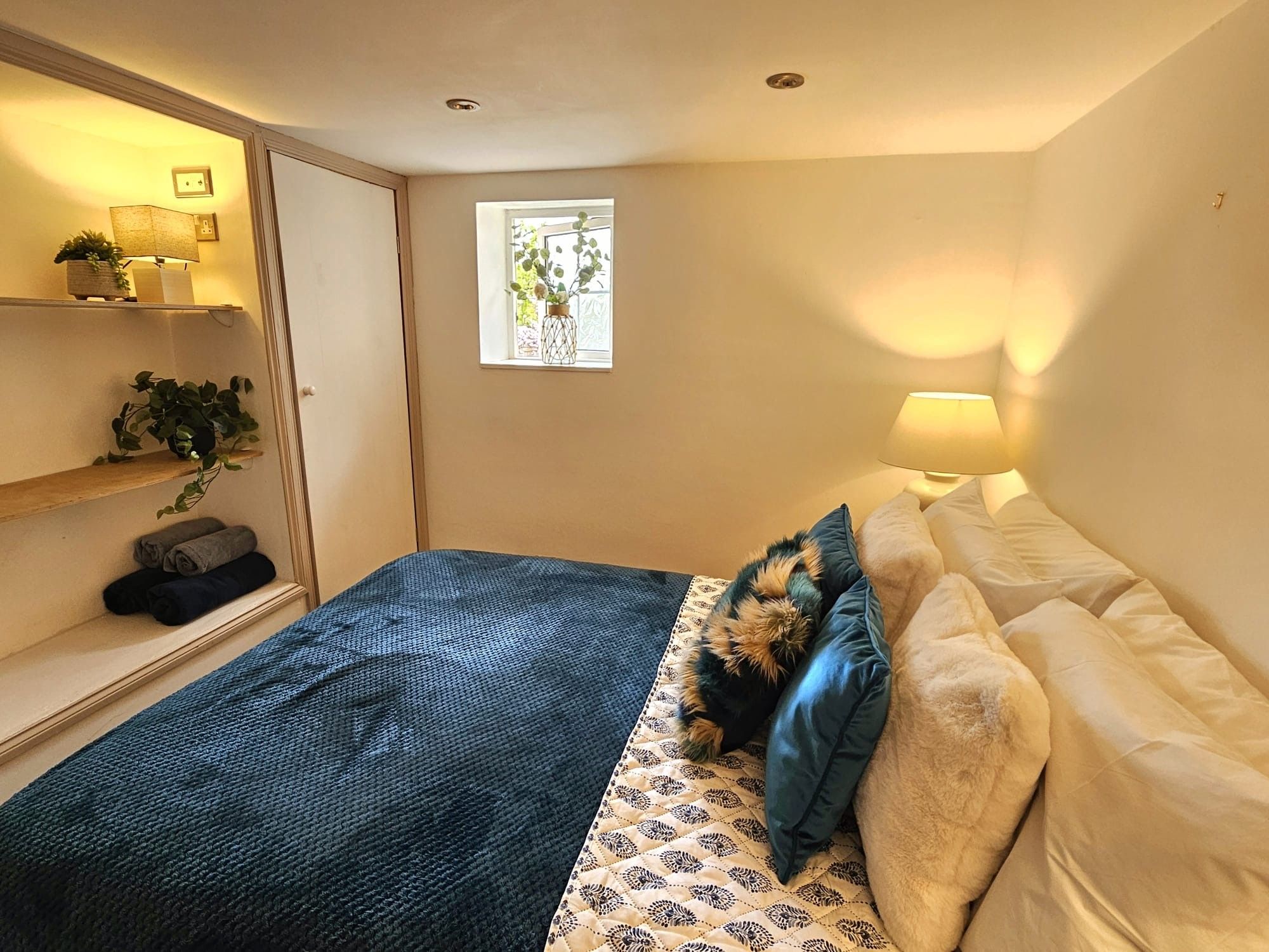 4 bedroom mid terraced house For Sale in Sevenoaks - Photograph 7