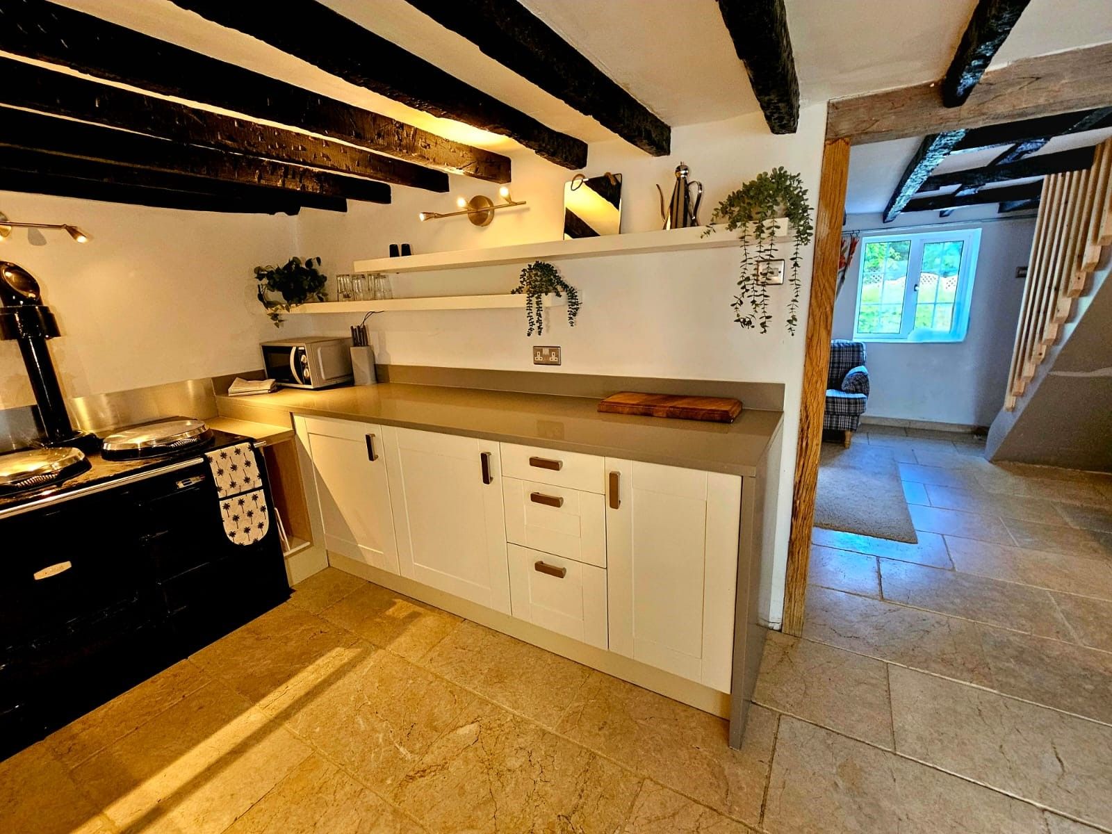 4 bedroom mid terraced house For Sale in Sevenoaks - Photograph 5