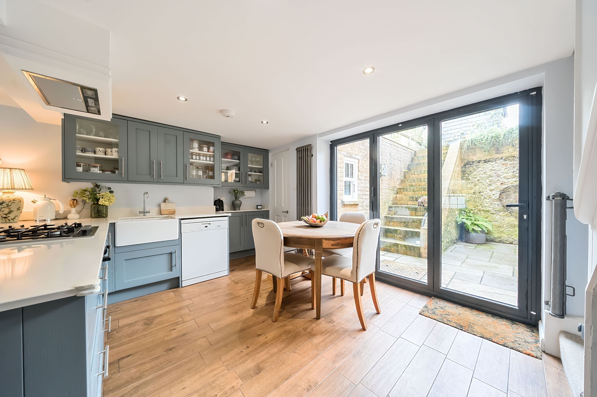 3 bedroom end terraced house Sold in Sevenoaks - Photograph 9
