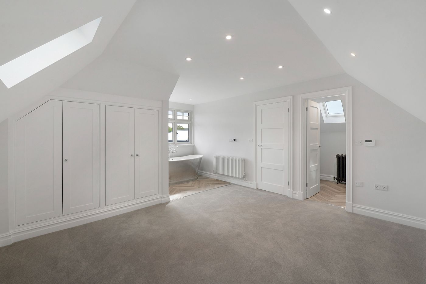 4 bedroom detached house Sold in Sevenoaks - Photograph 25