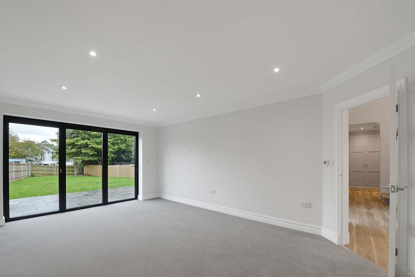 4 bedroom detached house Sold in Sevenoaks - Photograph 13