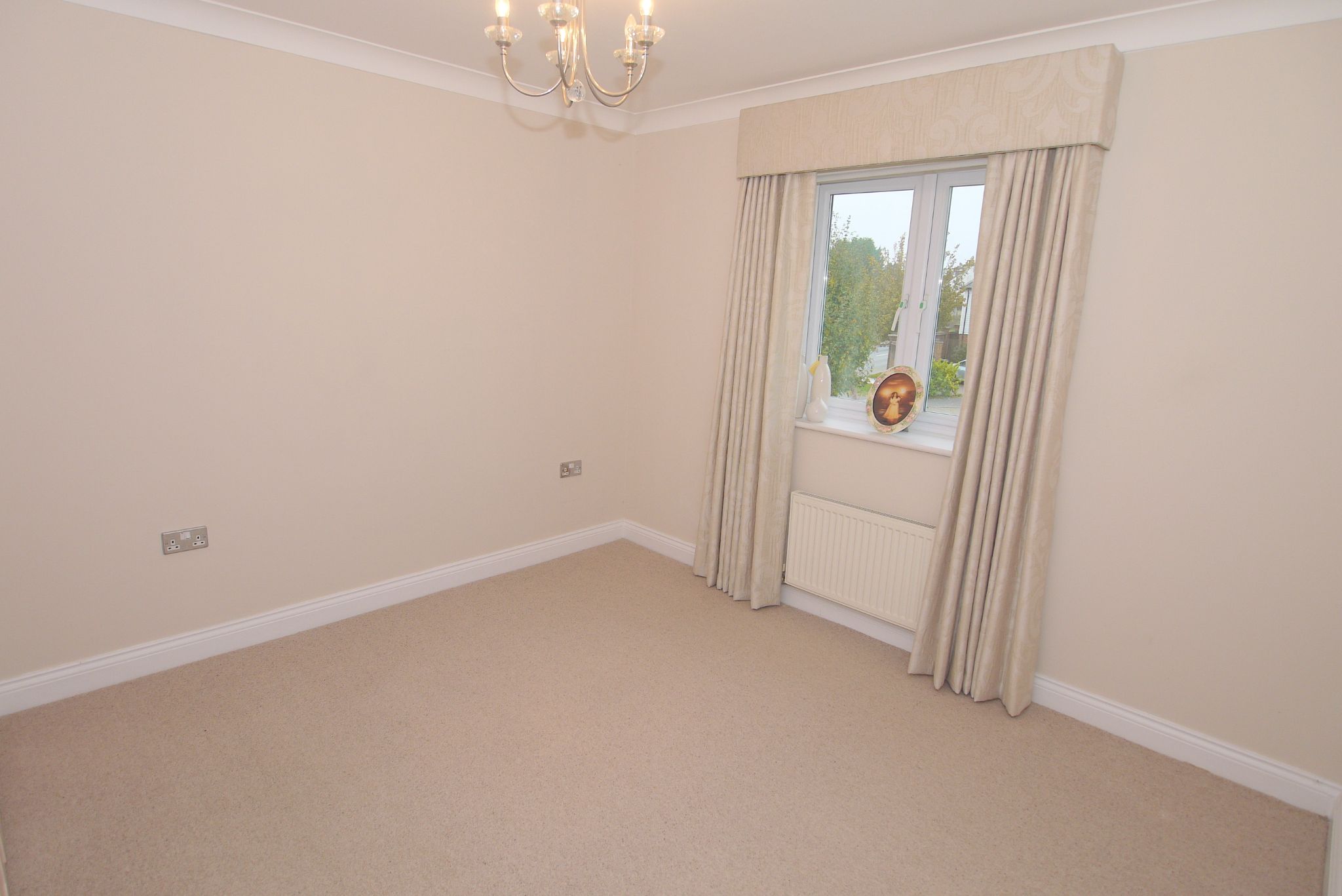 3 bedroom end terraced house Sold in Borough Green - Photograph 7