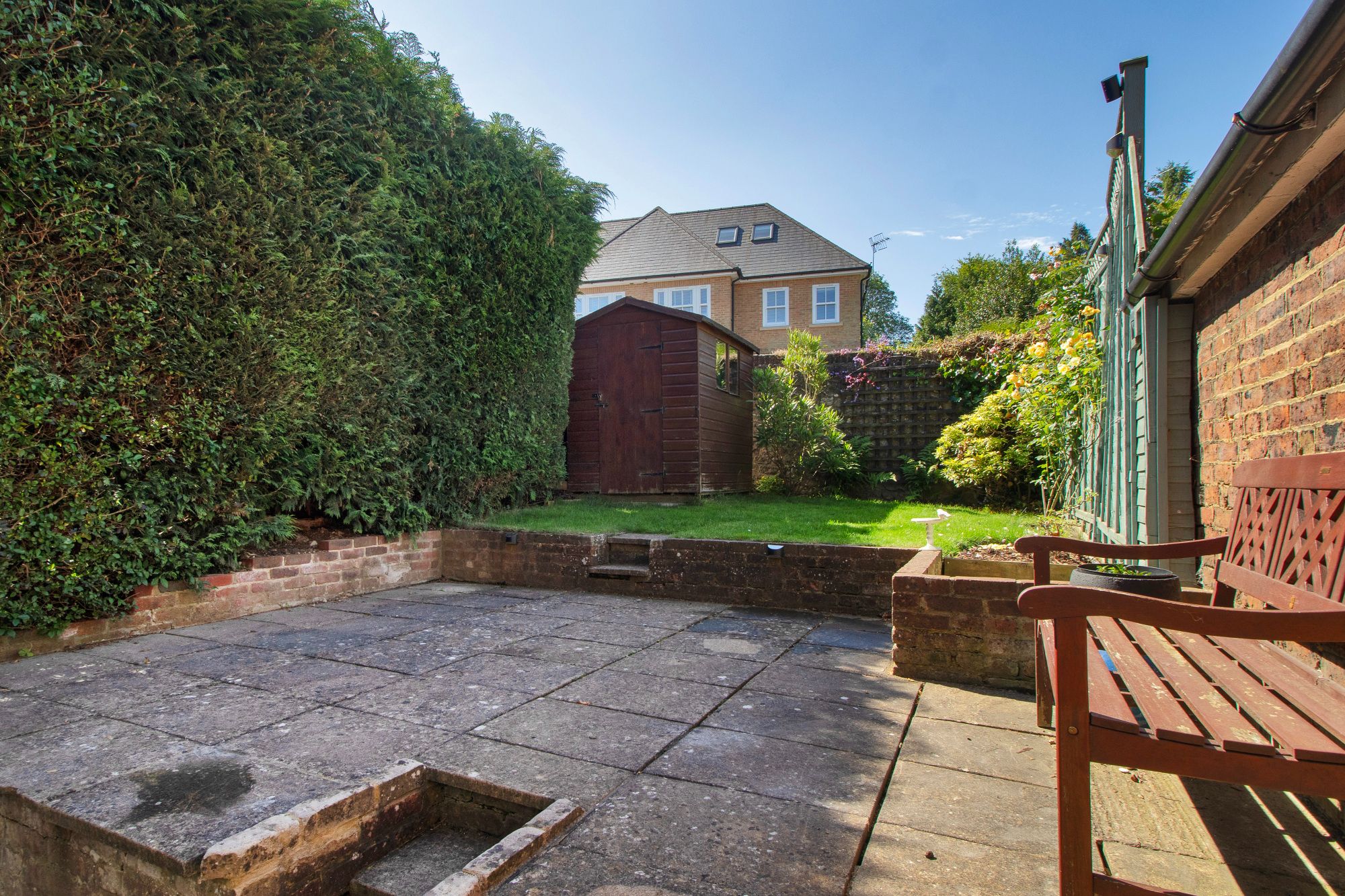3 bedroom end terraced house Sold in Sevenoaks - Photograph 12