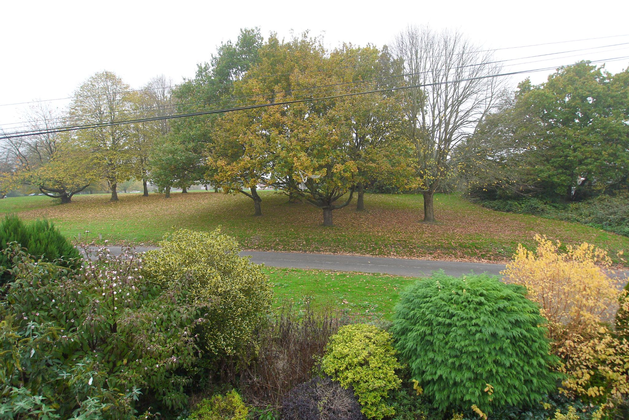 3 bedroom detached house Sold in Riverhead - Photograph 12