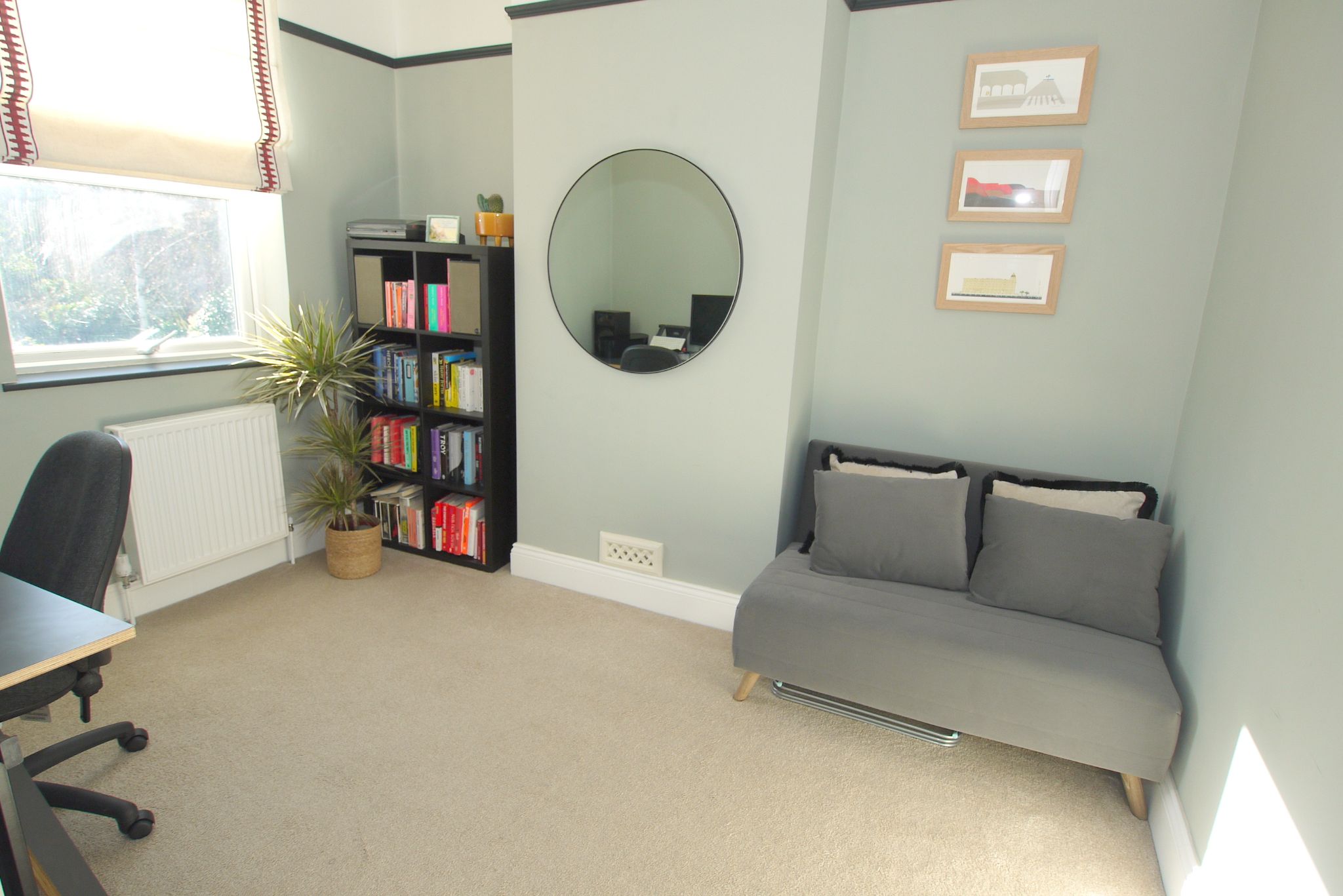 4 bedroom semi-detached house Sold in Sevenoaks - Photograph 11