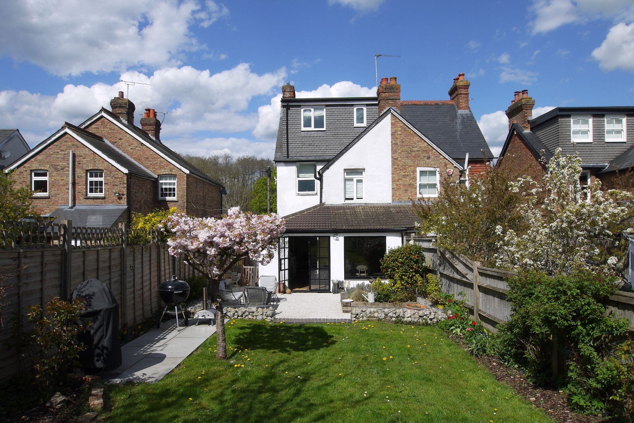 4 bedroom semi-detached house Sold in Sevenoaks - Photograph 3