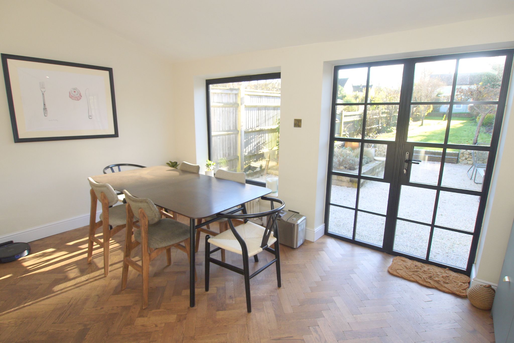 4 bedroom semi-detached house Sold in Sevenoaks - Photograph 8