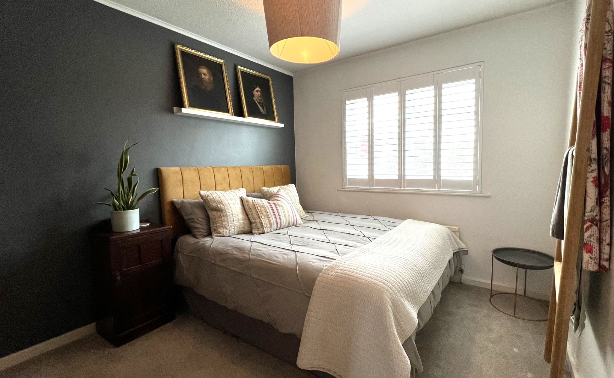 4 bedroom detached house Sold in Sevenoaks - Photograph 12