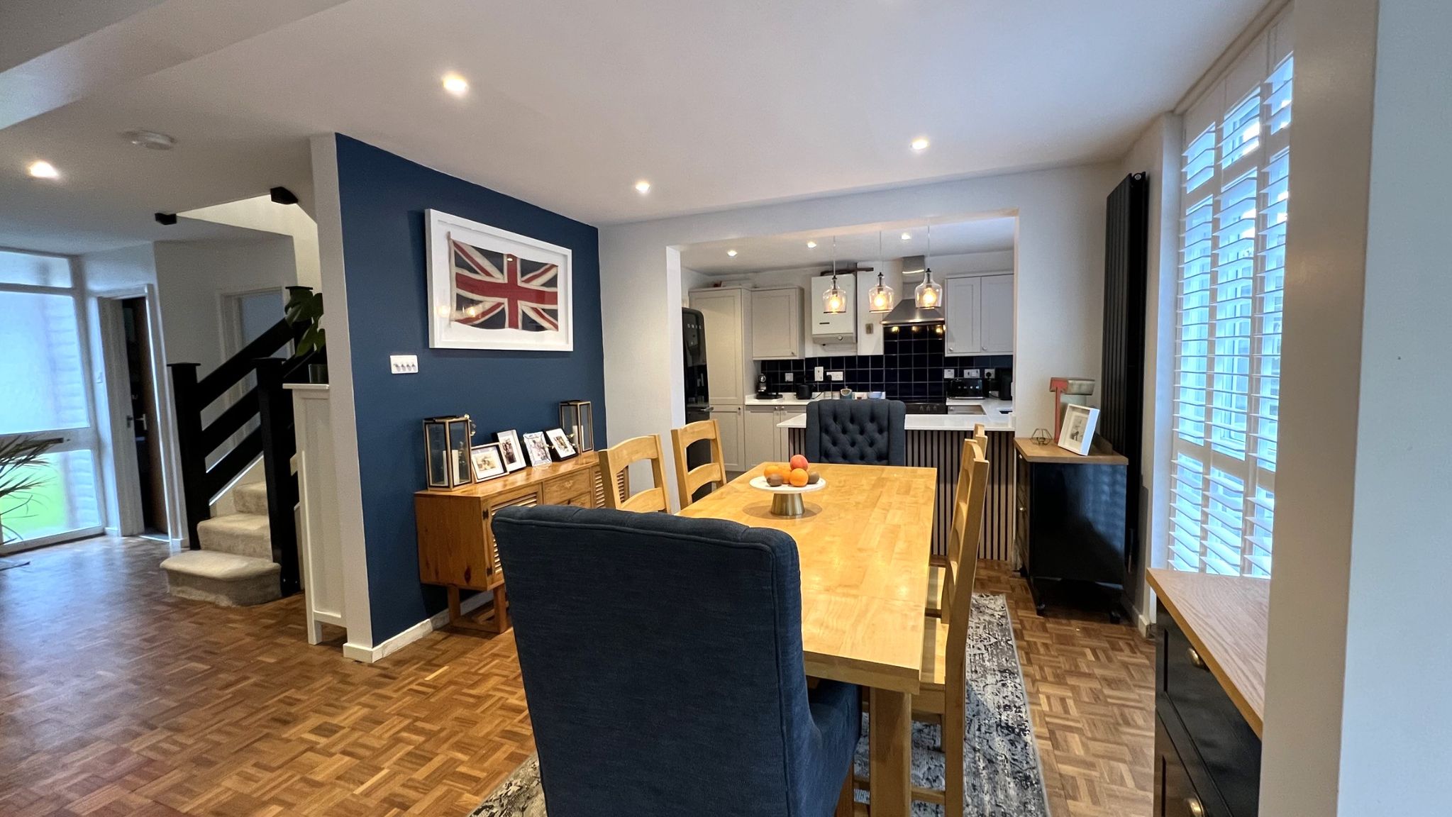 4 bedroom detached house Sold in Sevenoaks - Photograph 13