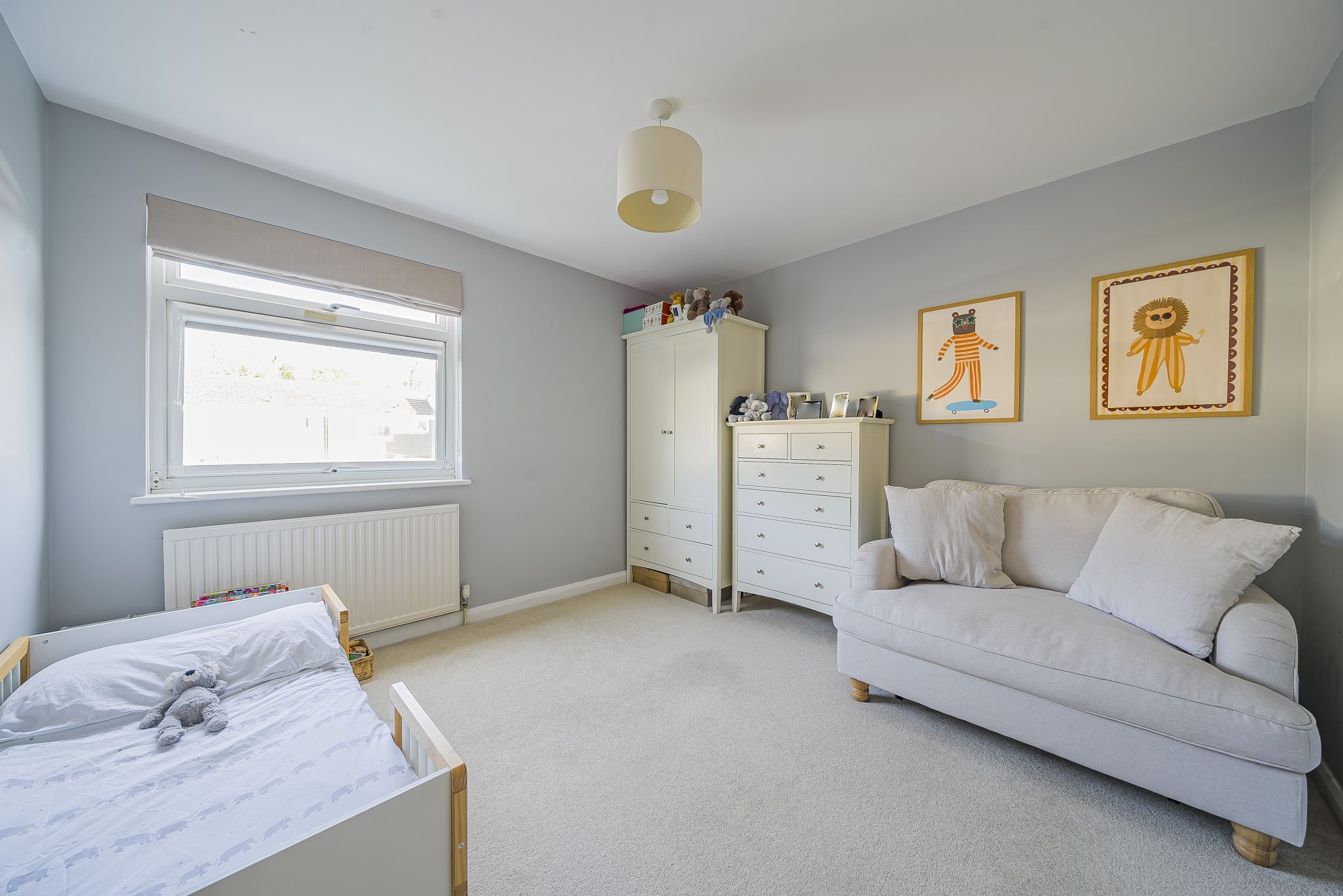 3 bedroom semi-detached house Sold in Sevenoaks - Photograph 13
