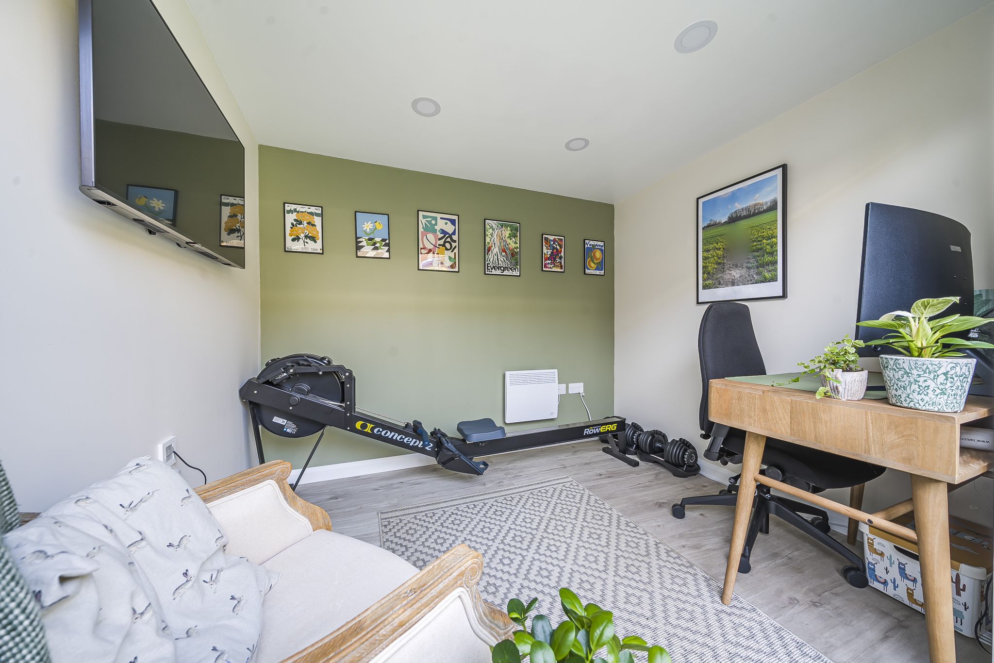 3 bedroom semi-detached house Sold in Sevenoaks - Photograph 4