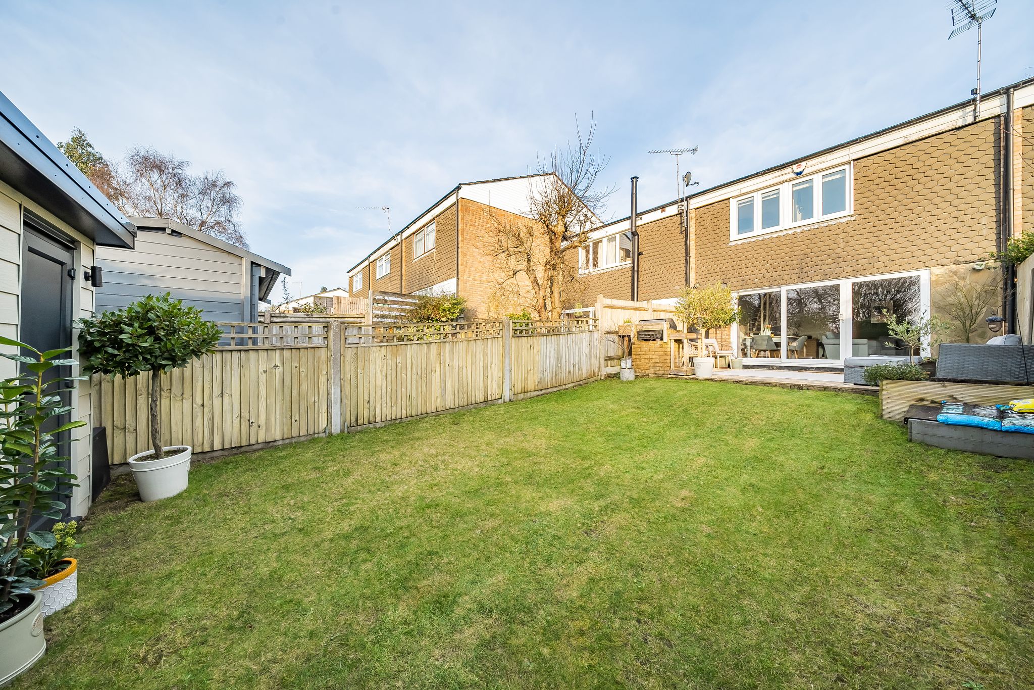 3 bedroom semi-detached house Sold in Sevenoaks - Photograph 10