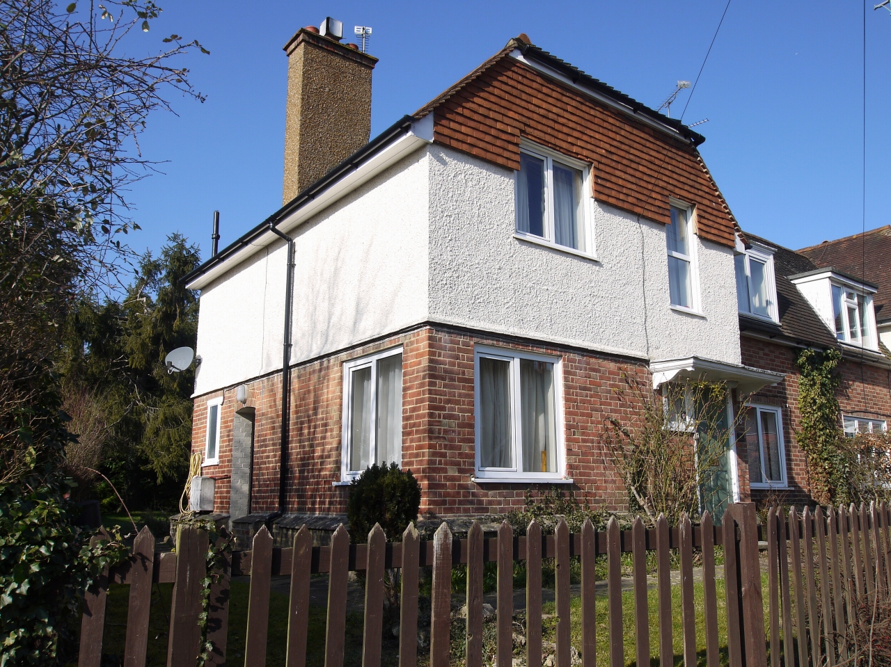 3 bedroom semi-detached house Sold in Sevenoaks - Photograph 1