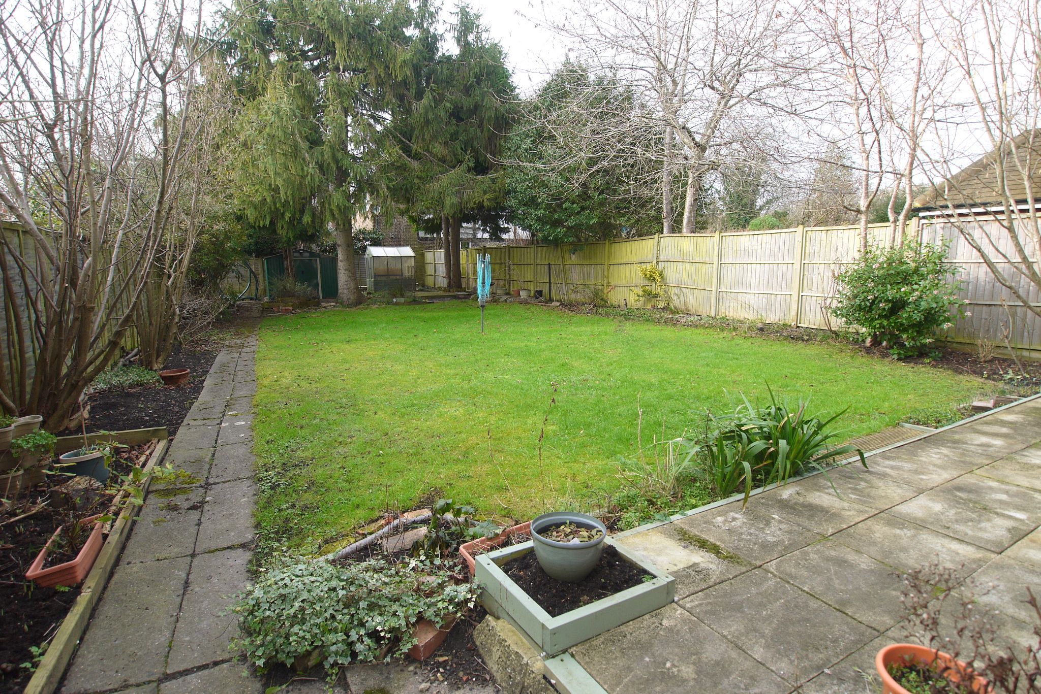 3 bedroom semi-detached house Sold in Sevenoaks - Photograph 3